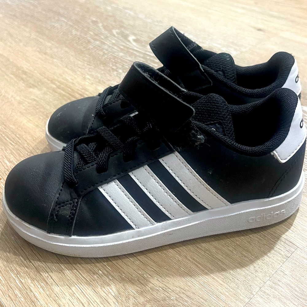Black and white adidas Velcro tennis shoes 12T